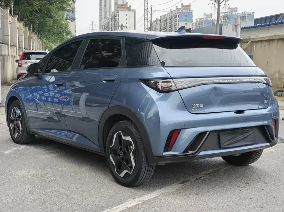 BYD Dolphin dolphin 2024 Glory Edition 420km Freedom Edition 2025 — thumbnail 4