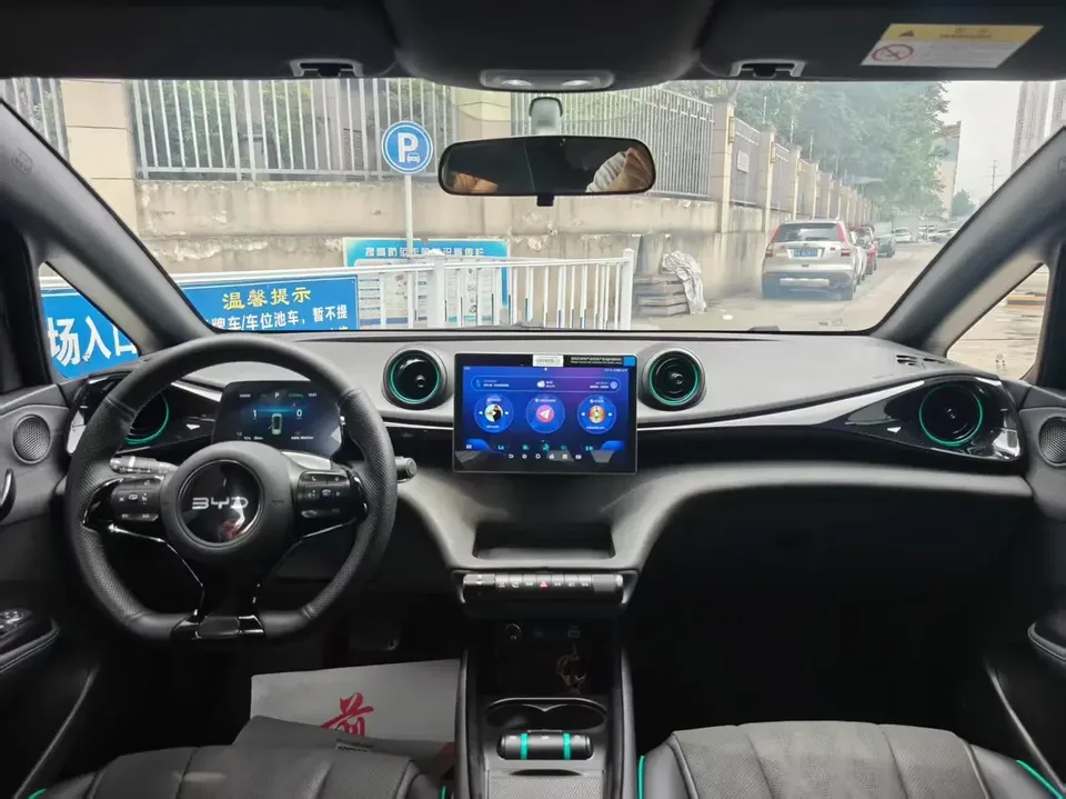 BYD Dolphin dolphin 2024 Glory Edition 420km Freedom Edition 2025 — thumbnail 5
