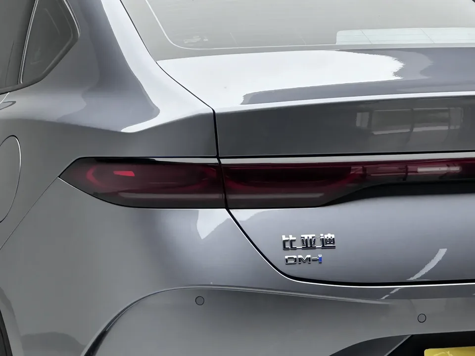 BYD Qin PLUS DM Qin PLUS DM 2025 DM-i Intelligent Driving Version 128KM Progressive 2025 — thumbnail 4