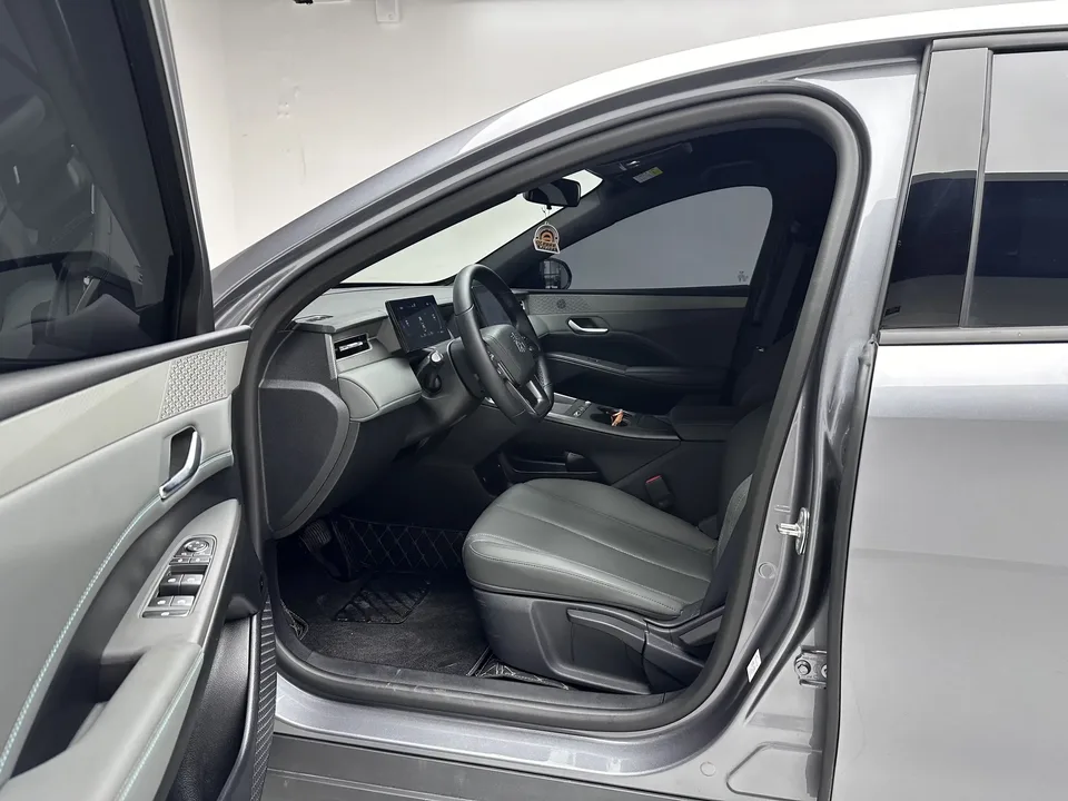 BYD Qin PLUS DM Qin PLUS DM 2025 DM-i Intelligent Driving Version 128KM Progressive 2025 — thumbnail 5