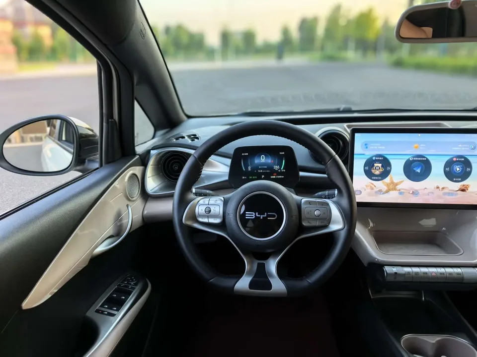 BYD Dolphin dolphin 2024 Glory Edition 420km Freedom Edition 2025 — thumbnail 4