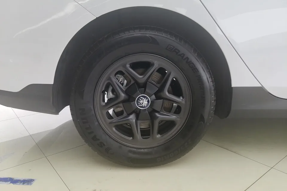 BYD Qin PLUS DM Qin PLUS DM 2025 DM-i 55KM Intelligent Driving Edition Leading Edition 2025 — миниатюра 3