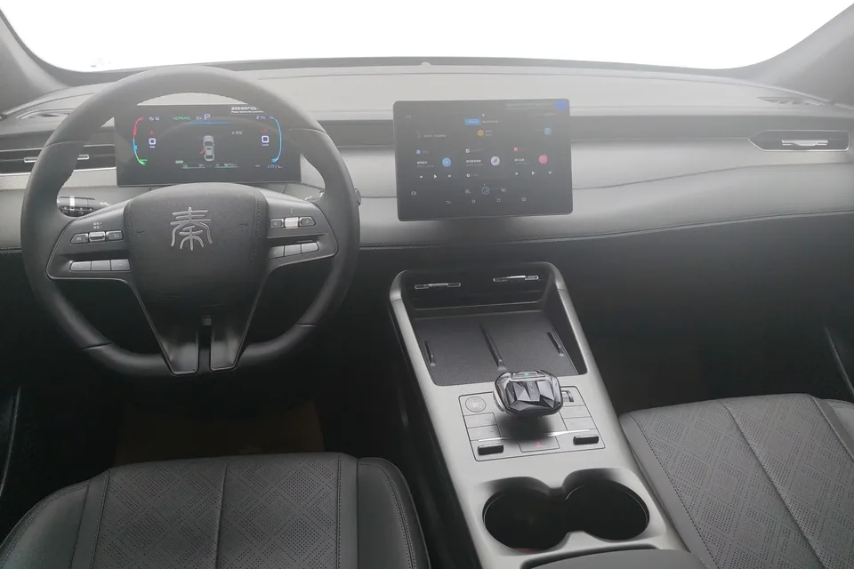 BYD Qin PLUS DM Qin PLUS DM 2025 DM-i 55KM Intelligent Driving Edition Leading Edition 2025 — миниатюра 4