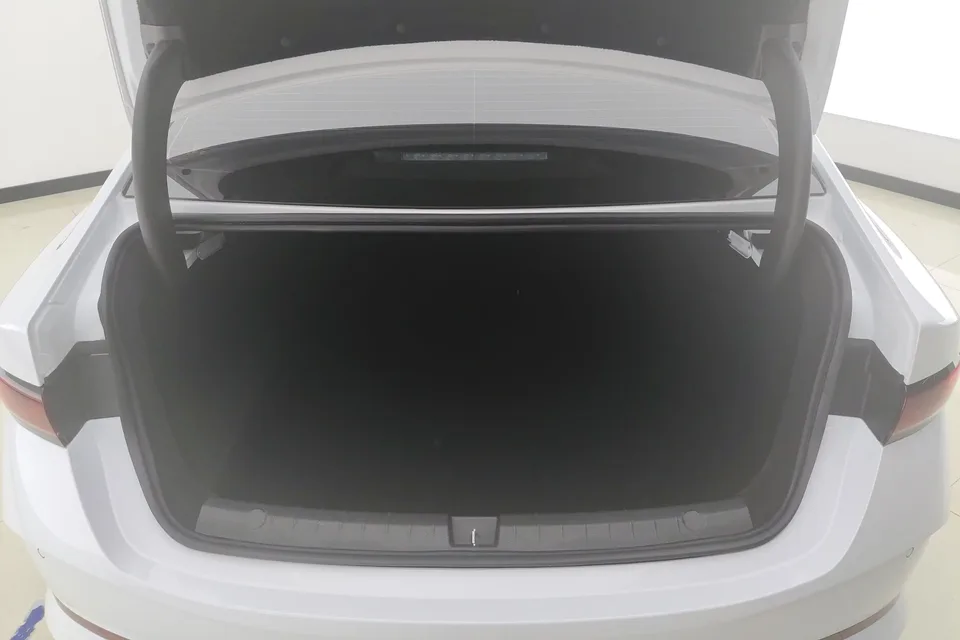 BYD Qin PLUS DM Qin PLUS DM 2025 DM-i 55KM Intelligent Driving Edition Leading Edition 2025 — миниатюра 5