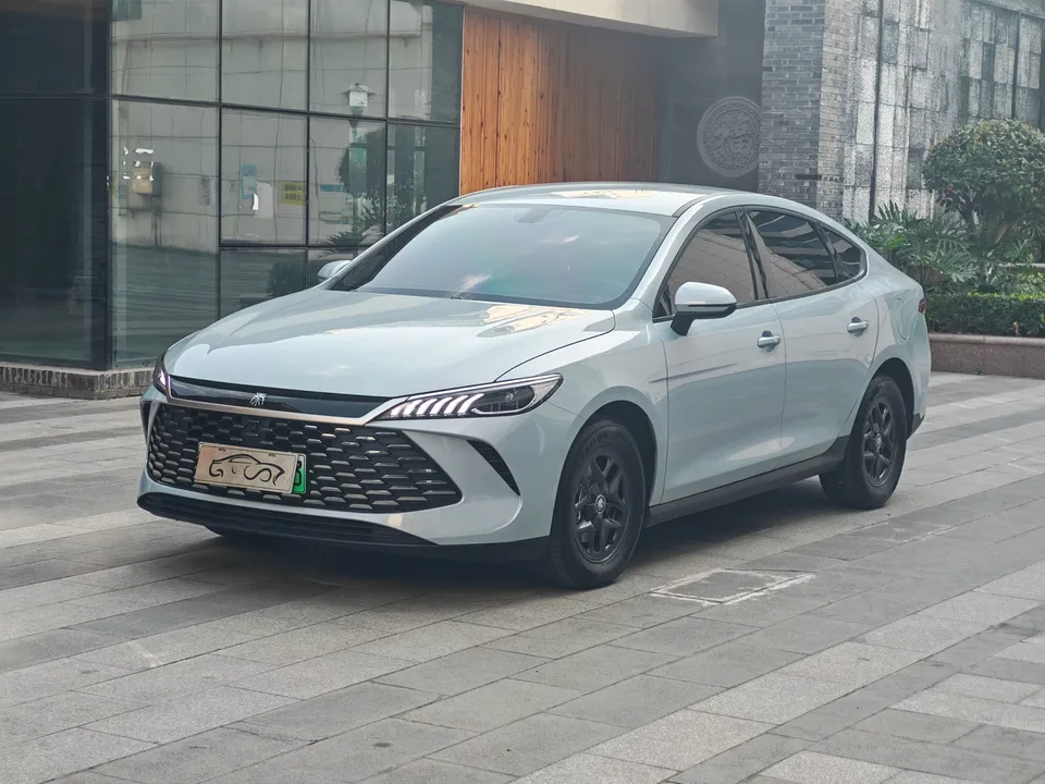 BYD Qin PLUS DM Qin PLUS DM 2025 DM-i 55KM Intelligent Driving Edition Leading Edition 2025 — photo 1, buy with delivery to Moscow