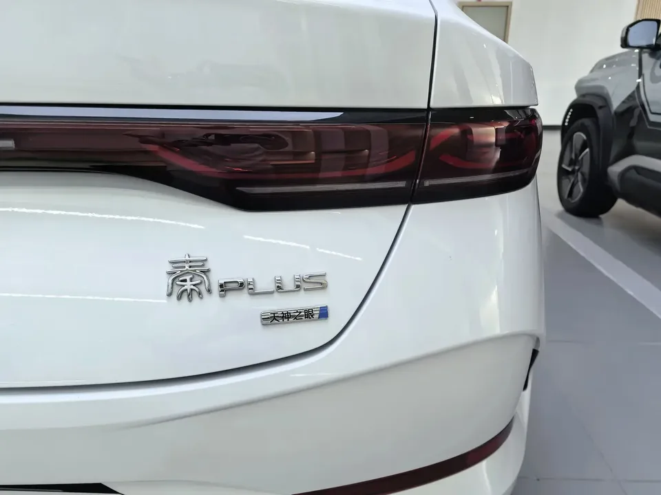 BYD Qin PLUS DM Qin PLUS DM 2025 DM-i 120KM Intelligent Driving Edition 2025 — thumbnail 4
