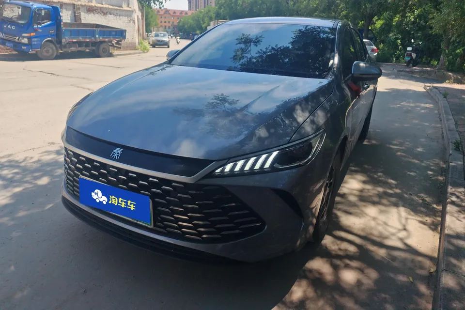 BYD Qin PLUS DM Qin PLUS DM 2025 DM-i 55KM Intelligent Driving Edition Leading Edition 2025 — photo 1, buy with delivery to Moscow