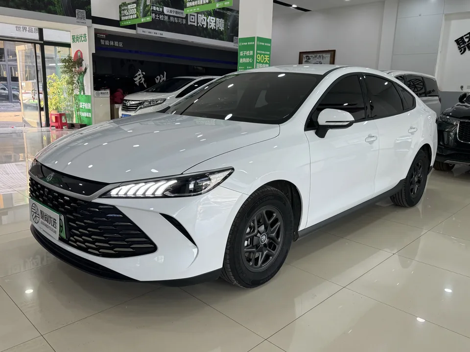 BYD Qin PLUS DM Qin PLUS DM 2025 DM-i 55KM Intelligent Driving Edition Leading Edition 2025 — photo 1, buy with delivery to Moscow
