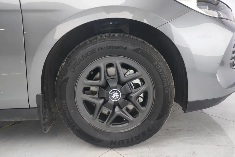 BYD Qin PLUS DM Qin PLUS DM 2025 DM-i 55KM Intelligent Driving Edition Leading Edition 2025 — thumbnail 3