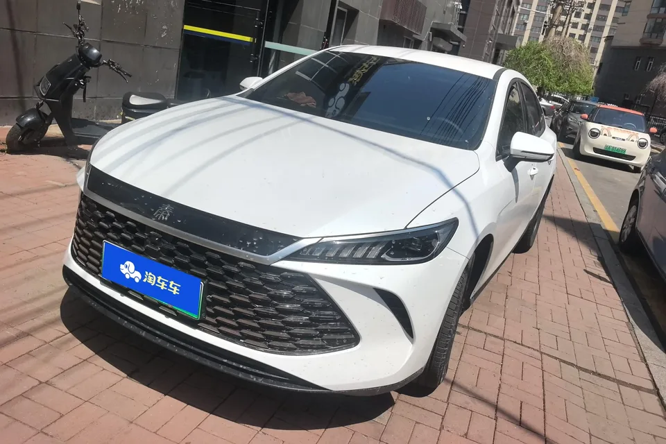 BYD Qin PLUS DM Qin PLUS DM 2025 DM-i 55KM Intelligent Driving Edition Leading Edition 2025 — photo 1, buy with delivery to Moscow