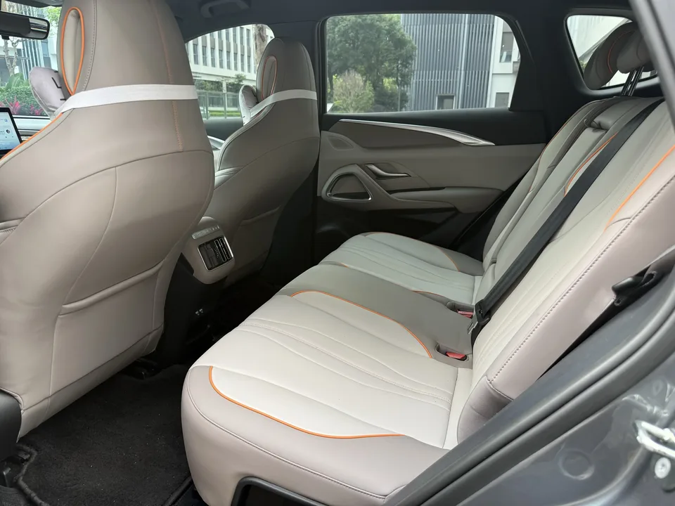 BYD Song Pro DM Song Pro DM 2024 DM-i Honor Edition 71km Pilot Edition 2024 — thumbnail 3