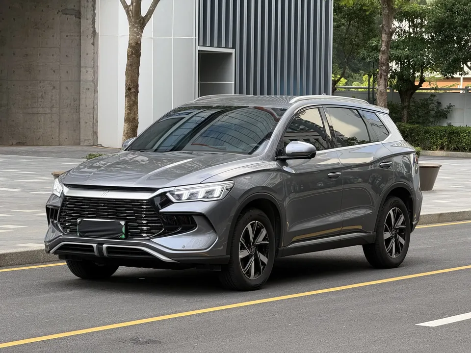 BYD Song Pro DM Song Pro DM 2024 DM-i Honor Edition 71km Pilot Edition 2024 — photo 1, buy with delivery to Moscow