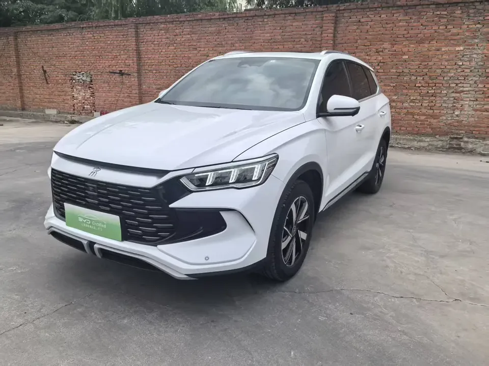 BYD Song Pro DM Song Pro DM 2024 DM-i Glory Edition 71km Surpassing Type 2024 — photo 1, buy with delivery to Moscow