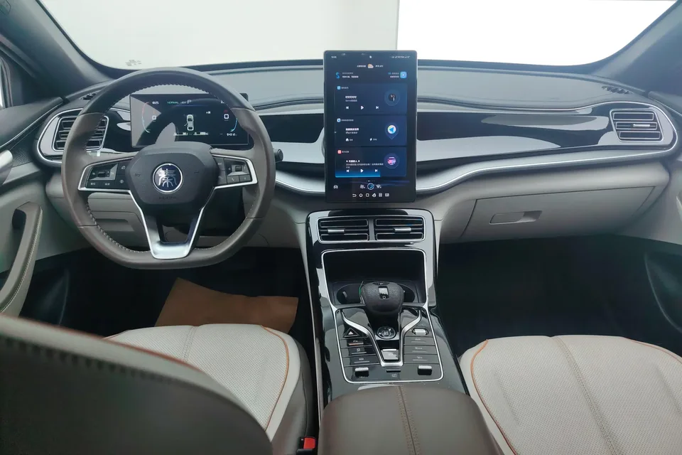 BYD Qin PLUS DM Qin PLUS DM 2024 Honor Edition DM-i 120KM Beyond 2024 — thumbnail 4