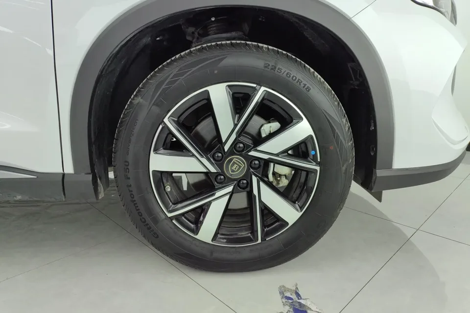 BYD Song Pro DM Song Pro DM 2024 DM-i Honor Edition 71km Pilot Edition 2024 — thumbnail 3