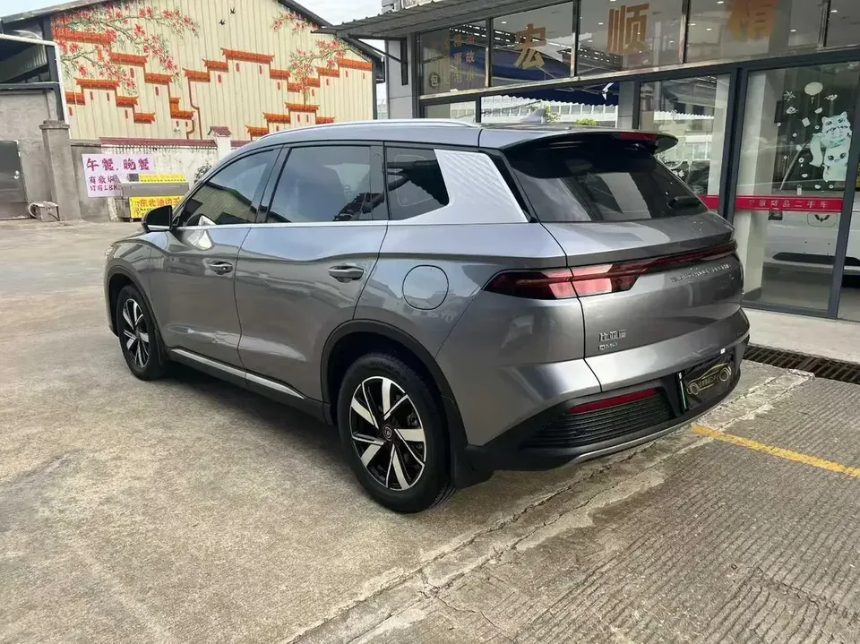 BYD Song Pro DM Song Pro DM 2023 DM-i Champion Edition 110km Overtaking Type 2023 — миниатюра 4