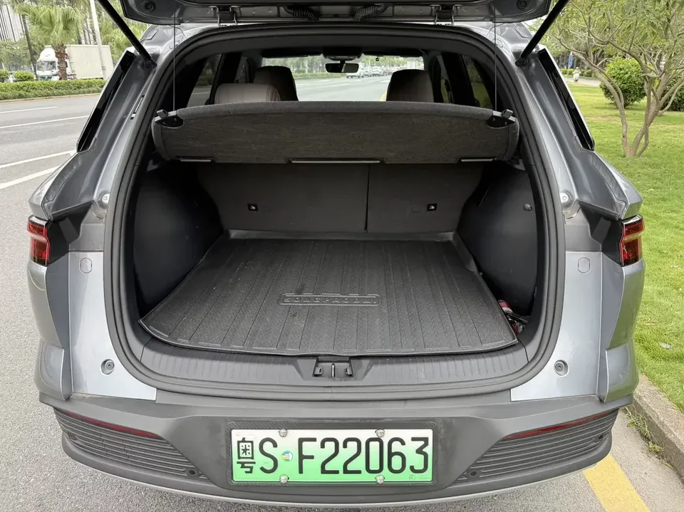 BYD Song Pro DM Song Pro DM 2024 DM-i Honor Edition 71km Pilot Edition 2025 — thumbnail 4