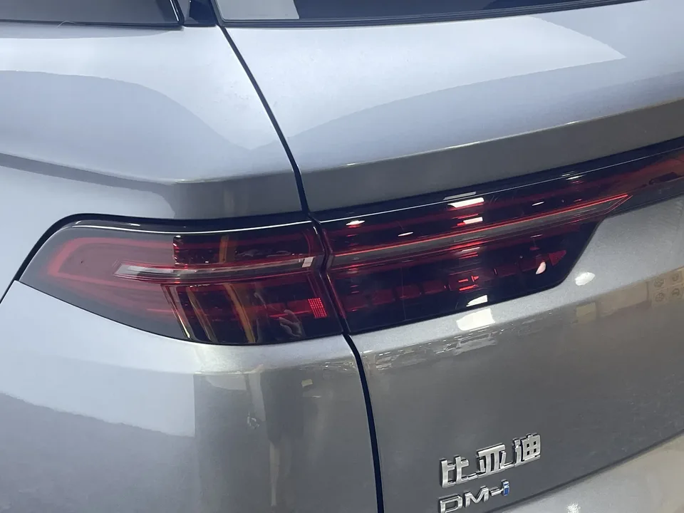 BYD Song Pro DM Song Pro DM 2024 DM-i Glory Edition 110km Surpassing Type 2024 — thumbnail 4