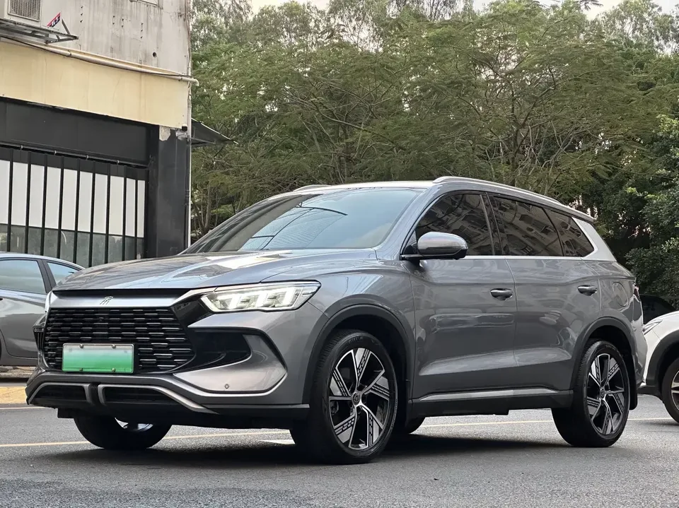 BYD Song Pro DM Song Pro DM 2023 DM-i Champion Edition 110km Excellence 2023 — фото 1, купить с доставкой в Москву
