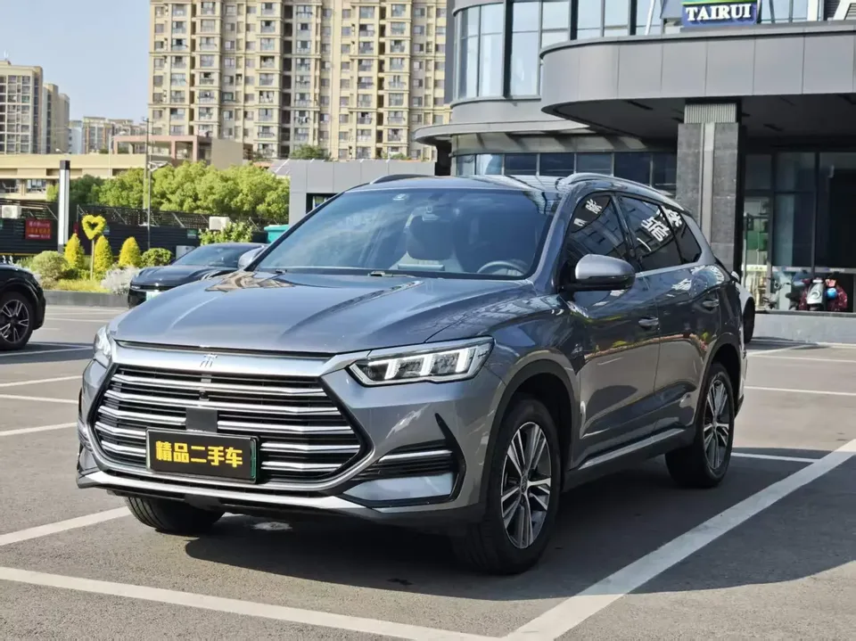 BYD Song Pro DM Song Pro DM 2022 DM-i 51km Luxury 2022 — photo 1, buy with delivery to Moscow