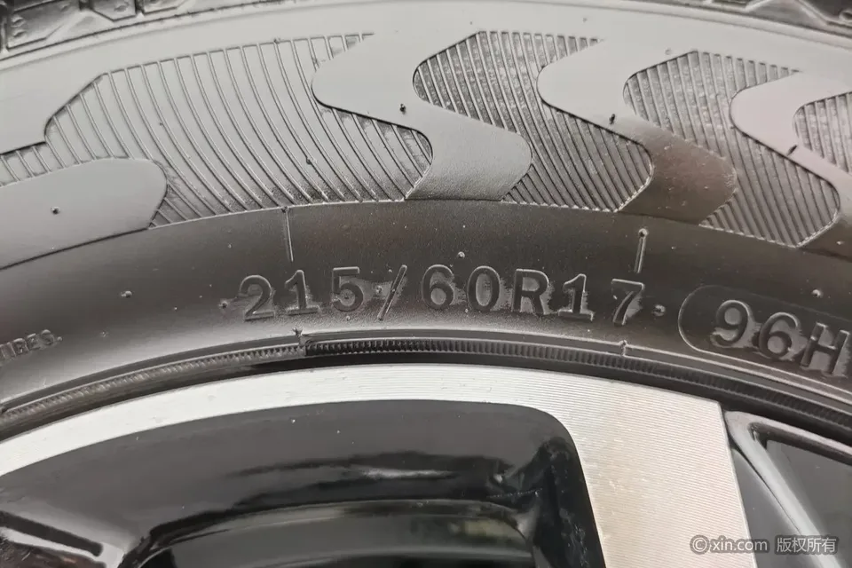 BYD Yuan Plus Yuan PLUS 2024 Honor Edition 430KM Beyond 2024 — thumbnail 3