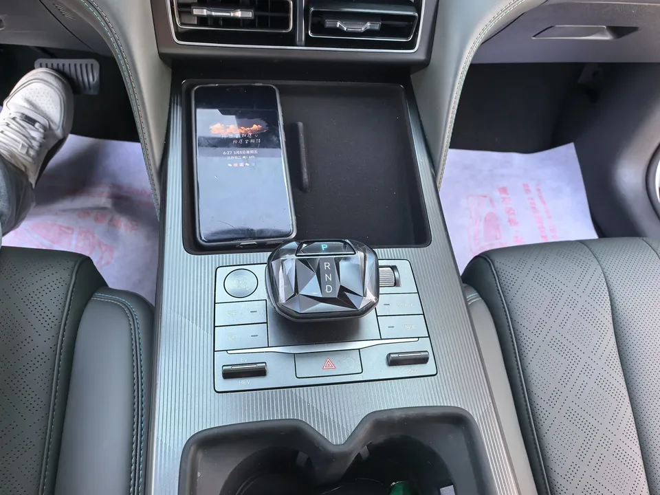 BYD Song L DM Song L DM 2025 Intelligent Driving Edition DM-i 112KM Leading Edition 2025 — thumbnail 4