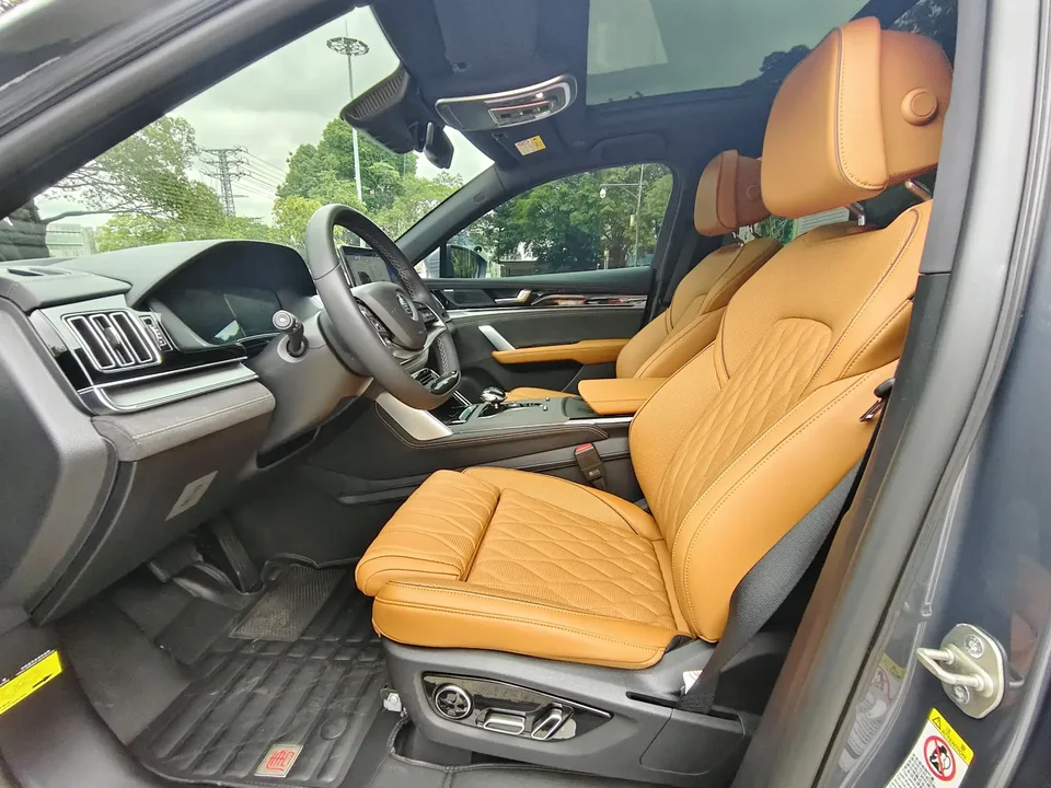 BYD Tang DM Tang DM 2023 DM-i Champion Edition 112KM Premium 2023 — thumbnail 4