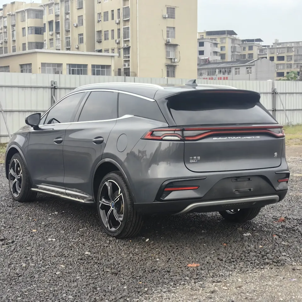 BYD Tang DM Tang DM 2021 DM-i 1.5T 112KM Premium Edition 2022 — thumbnail 4