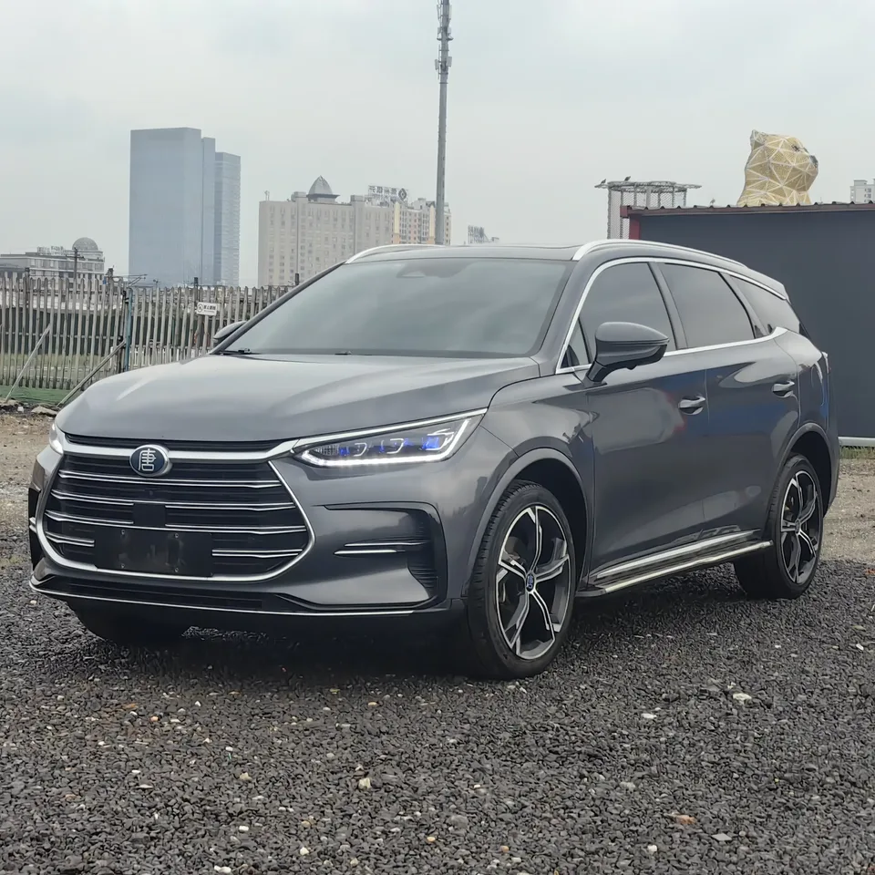 BYD Tang DM Tang DM 2021 DM-i 1.5T 112KM Premium Edition 2022 — photo 1, buy with delivery to Moscow