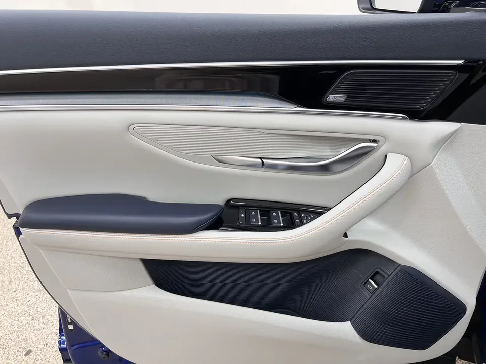 BYD Song PLUS DM Song PLUS DM 2021 DM-i 110KM 2WD Flagship 2022 — thumbnail 4