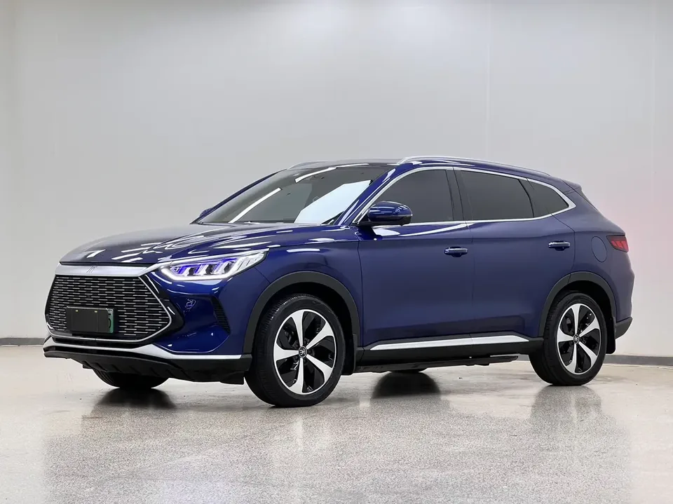 BYD Song PLUS DM Song PLUS DM 2021 DM-i 110KM 2WD Flagship 2022 — photo 1, buy with delivery to Moscow