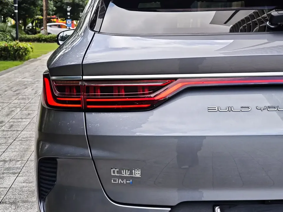 BYD Song PLUS DM Song PLUS DM 2021 DM-i 110KM 2WD Flagship PLUS 2022 — thumbnail 3
