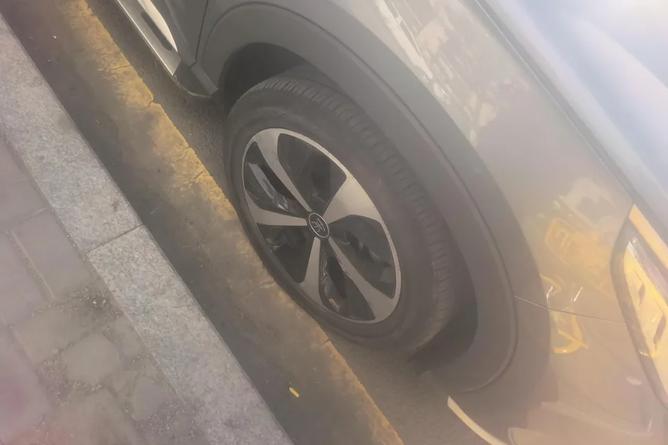 BYD Song PLUS DM Song PLUS DM 2021 DM-i 110KM 2WD Flagship PLUS 5G Edition 2023 — thumbnail 3