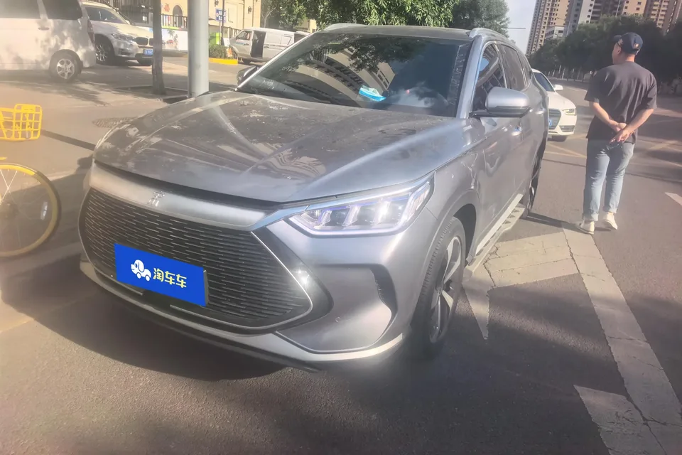 BYD Song PLUS DM Song PLUS DM 2021 DM-i 110KM 2WD Flagship PLUS 5G Edition 2023 — photo 1, buy with delivery to Moscow
