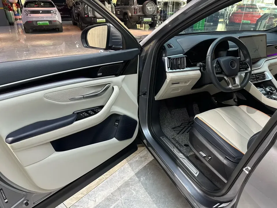 BYD Song PLUS DM Song PLUS DM 2021 DM-i 110KM 2WD Flagship PLUS 2022 — thumbnail 3