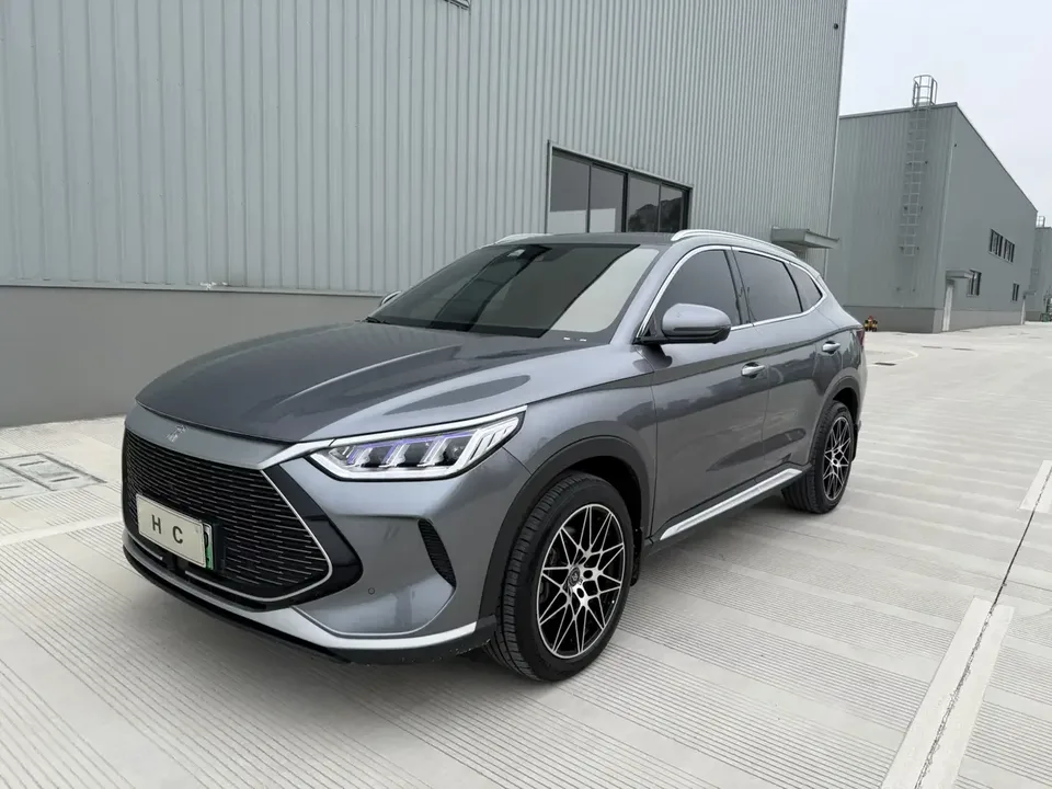 BYD Song PLUS DM Song PLUS DM 2021 DM-i 51KM 2WD Premium Edition 2022 — photo 1, buy with delivery to Moscow