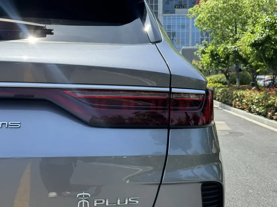 BYD Song PLUS DM Song PLUS DM 2021 DM-i 110KM 2WD Flagship 2023 — thumbnail 3