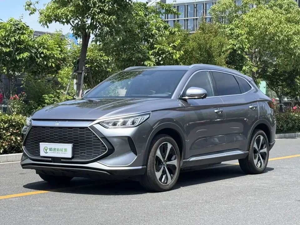 BYD Song PLUS DM Song PLUS DM 2021 DM-i 110KM 2WD Flagship 2023 — photo 1, buy with delivery to Moscow