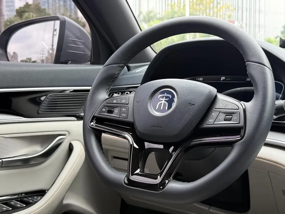 BYD Song PLUS DM Song PLUS DM 2021 DM-i 110KM 2WD Flagship 2022 — thumbnail 3