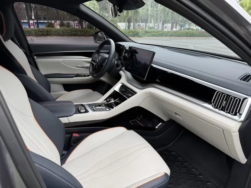 BYD Song PLUS DM Song PLUS DM 2021 DM-i 110KM 2WD Flagship 2022 — thumbnail 4