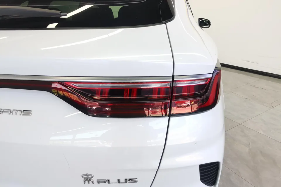 BYD Song PLUS DM Song PLUS DM 2021 DM-i 110KM 2WD Flagship PLUS 2022 — thumbnail 2