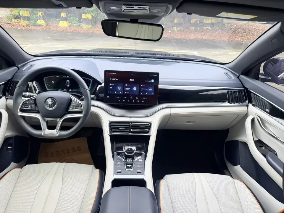 BYD Song PLUS DM Song PLUS DM 2021 DM-i 110KM 2WD Flagship PLUS 2022 — миниатюра 3