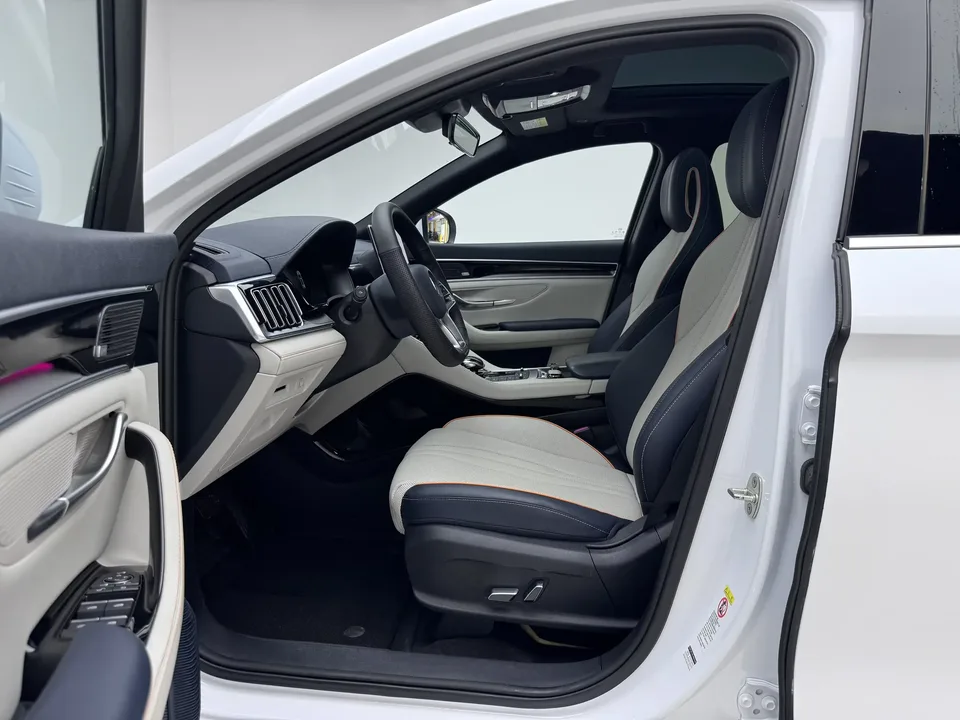 BYD Song PLUS DM Song PLUS DM 2021 DM-i 51KM 2WD Premium Edition 2022 — thumbnail 5