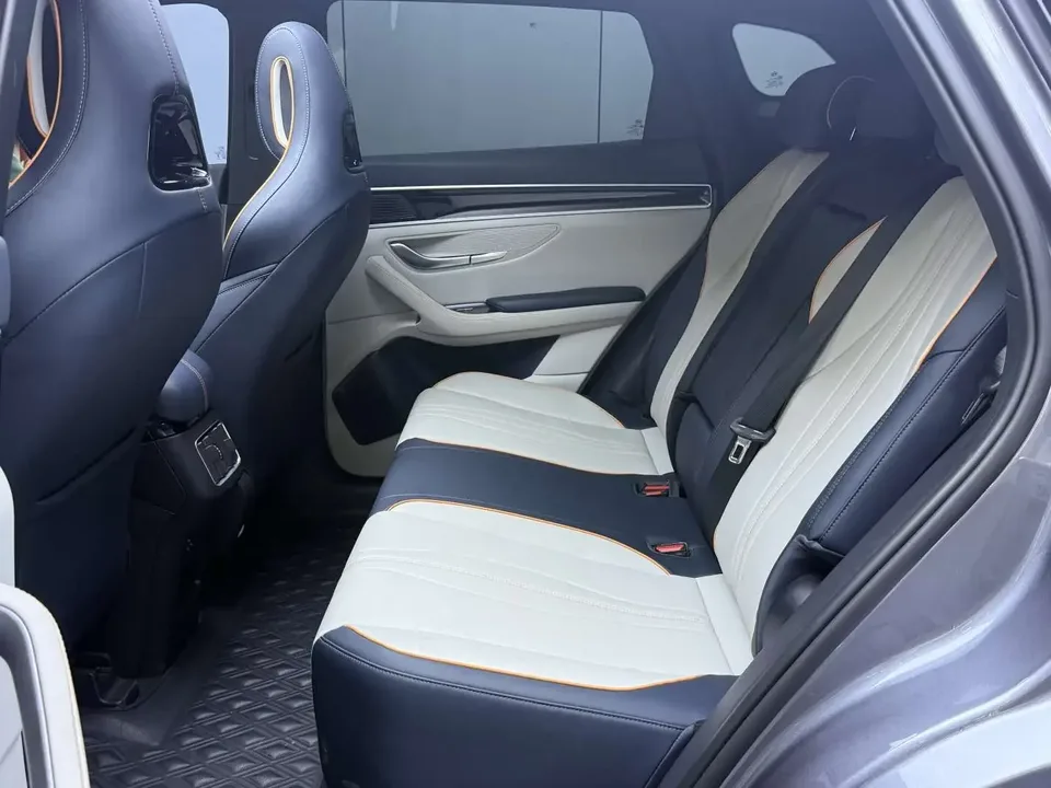 BYD Song PLUS DM Song PLUS DM 2023 DM-i Champion Edition 110KM Flagship 2023 — миниатюра 4
