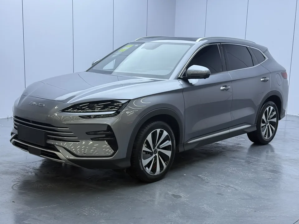 BYD Song PLUS DM Song PLUS DM 2023 DM-i Champion Edition 110KM Flagship 2023 — фото 1, купить с доставкой в Москву