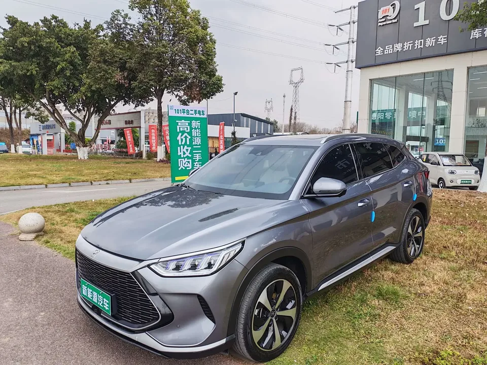 BYD Song PLUS DM Song PLUS DM 2021 DM-i 110KM 2WD Flagship PLUS 2022 — photo 1, buy with delivery to Moscow