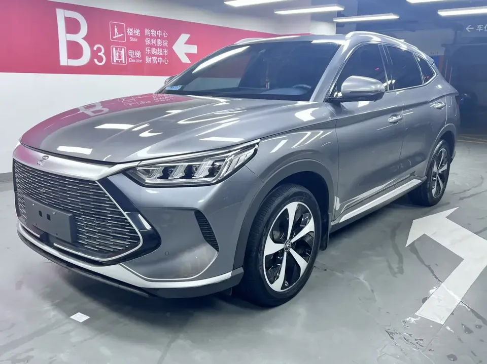BYD Song PLUS DM Song PLUS DM 2021 DM-i 110KM 2WD Flagship PLUS 5G Edition 2022 — photo 1, buy with delivery to Moscow