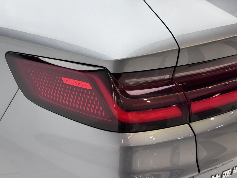 BYD Song PLUS DM Song PLUS DM 2023 DM-i Champion Edition 110KM Flagship 2023 — thumbnail 4