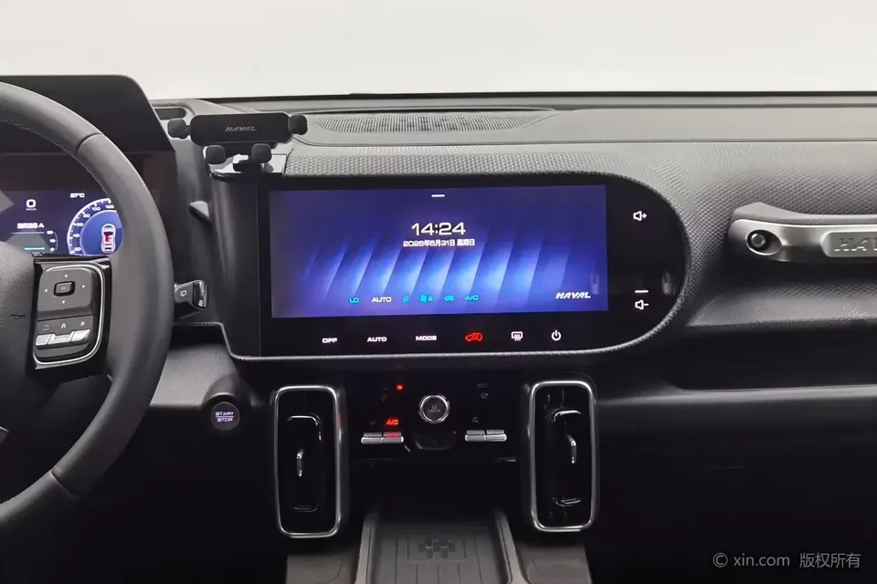 Haval Dargo Harvard dog 2022 1.5T 2WD Labrador Edition 2023 — миниатюра 3