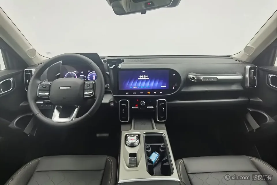 Haval Dargo Harvard dog 2022 1.5T 2WD Labrador Edition 2023 — миниатюра 4